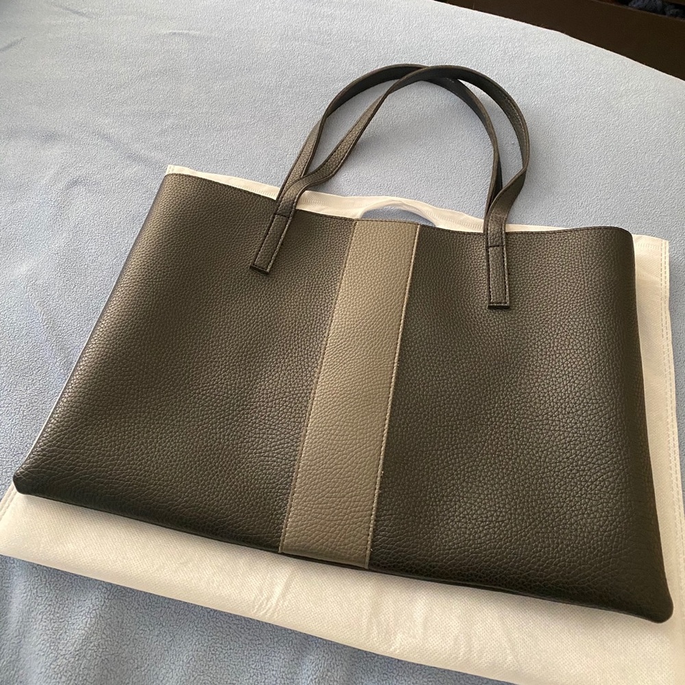 NWOT Black & Grey Vince Camino Luck bag!